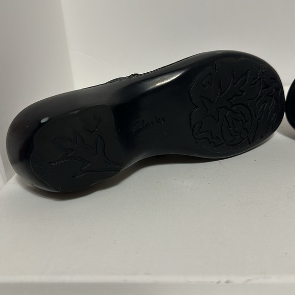 Clarks Women’s Black Nubuck Leather Slides Mules Size 7 - Picture 6 of 11